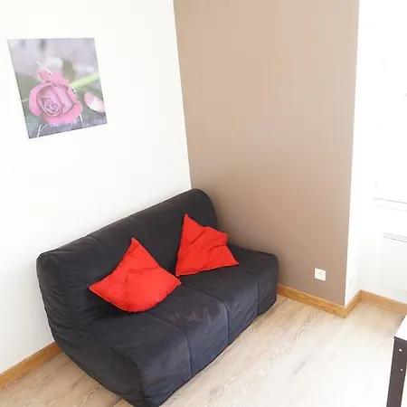 Le Puligny, Classe 3 Etoiles Beaune (Cote d'Or)